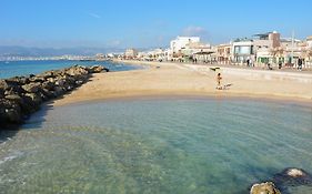 Townhouse 200Mts From The Sea Up To 6 Guests